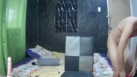 yourhotdodz online show from February 25, 1:48 am