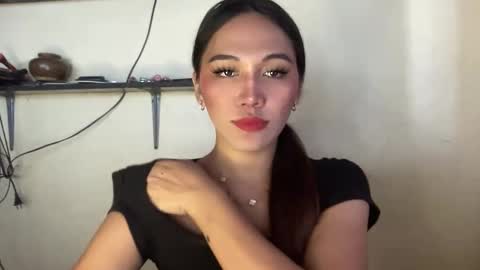 Snapshot of yourhotlove_jamellaxxx chatting on December 21, 12:29 am LOVING JAMMELA online show from December 21, 12:29 am