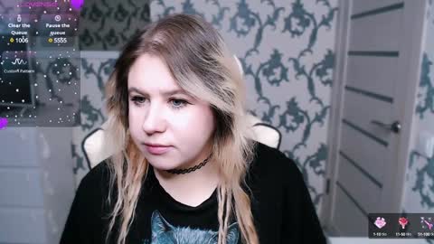 Snapshot of yourkarma_2_0 chatting on January 7, 10:01 am Karma online show from January 7, 10:01 am