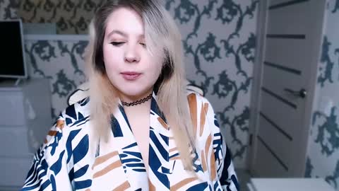 Snapshot of yourkarma_2_0 chatting on January 10, 11:22 am Karma online show from January 10, 11:22 am