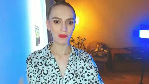 Ksyusha online show from February 18, 8:10 am