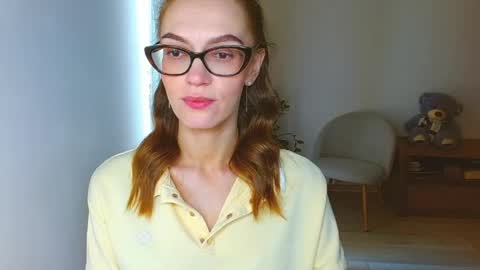 Snapshot of yourladysunshine chatting on May 24, 7:46 am Ksyusha online show from May 24, 7:46 am