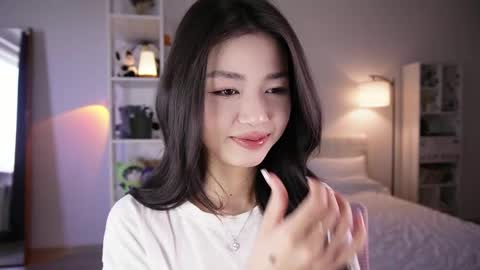 Snapshot of yourlittlesunrise_ chatting on May 15, 5:25 am yourlittlesunrise_ online show from May 15, 5:25 am