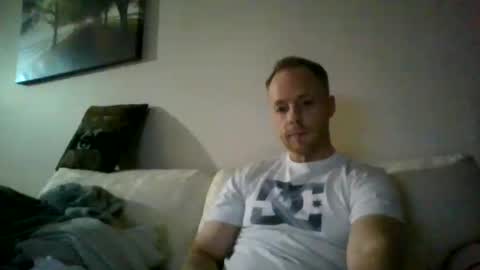 yourlove8523 online show from May 3, 6:19 am