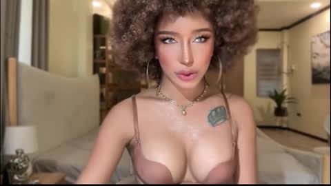 Snapshot of yourlovingpearlita1000 chatting on October 25, 5:15 am Pearl online show from October 25, 5:15 am