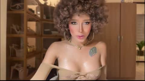 Snapshot of yourlovingpearlita1000 chatting on November 22, 12:15 pm Pearl online show from November 22, 12:15 pm