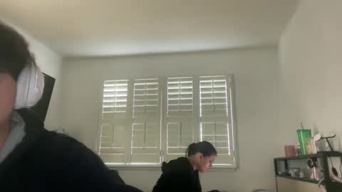 yourmila1 online show from February 21, 10:00 pm