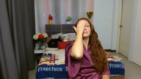 Snapshot of yourmysterycharm chatting on May 25, 4:40 am yourmysterycharm online show from May 25, 4:40 am
