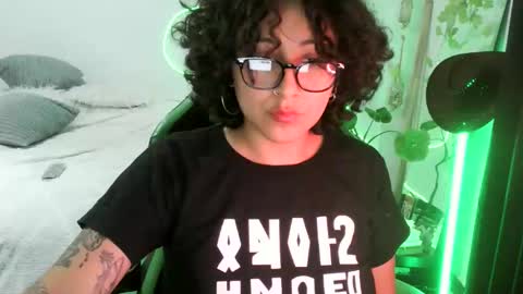 Serena online show from December 2, 2:50 am