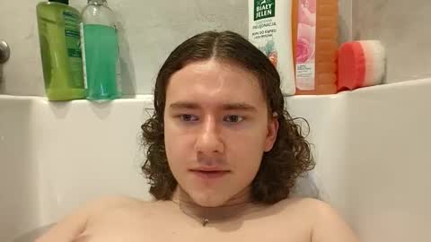 Snapshot of yourpantyhosesla_ve chatting on November 10, 12:42 am Nylon slave online show from November 10, 12:42 am