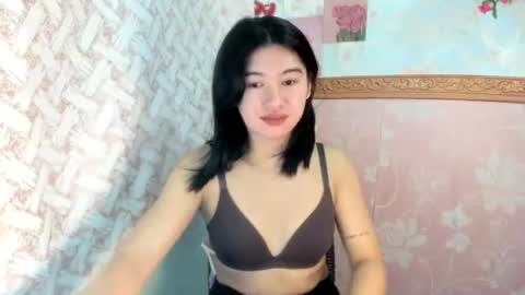 Snapshot of yourprettytrish chatting on June 25, 5:28 pm Trish online show from June 25, 5:28 pm