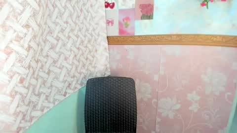 Snapshot of yourprettytrish chatting on July 15, 8:47 pm Trish online show from July 15, 8:47 pm