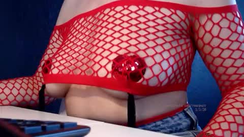 Snapshot of yourpurr chatting on March 3, 10:21 am yourpurr online show from March 3, 10:21 am