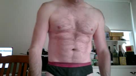 Snapshot of yourretroguy chatting on November 3, 12:57 am yourretroguy online show from November 3, 12:57 am