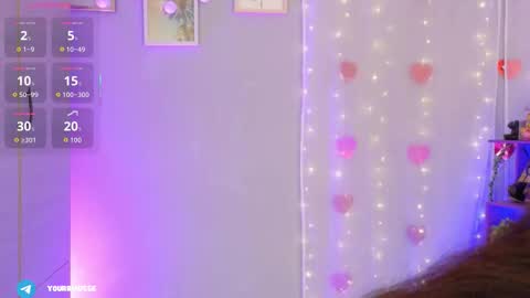 Isabella but you can call me Isa .-. online show from February 11, 5:12 am