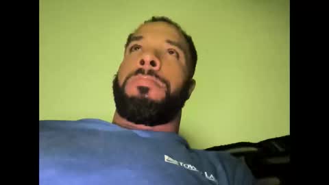 Snapshot of yoursexydaddy79 chatting on October 12, 11:37 pm mother fucker online show from October 12, 11:37 pm