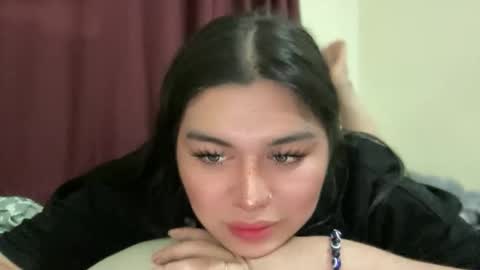 Snapshot of yoursexytowngirl chatting on May 1, 8:24 pm LALA online show from May 1, 8:24 pm