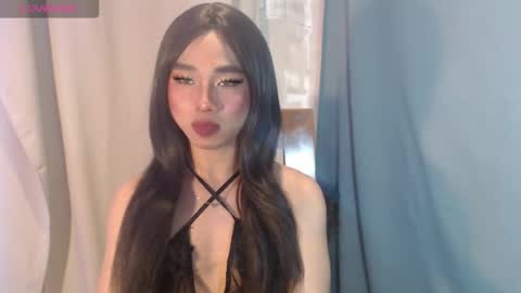 Stella online show from April 28, 9:42 pm
