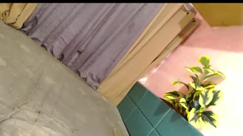 Snapshot of yourslutty_stella69 chatting on June 17, 5:36 pm Stella online show from June 17, 5:36 pm