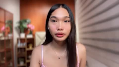 yoursluttyashxx online show from March 23, 5:39 pm