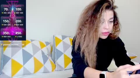 Snapshot of yoursoul_mila chatting on December 19, 11:18 am yoursoul_mila online show from December 19, 11:18 am