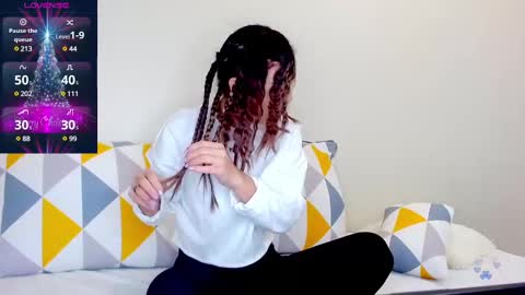 Snapshot of yoursoul_mila chatting on January 8, 11:21 am yoursoul_mila online show from January 8, 11:21 am