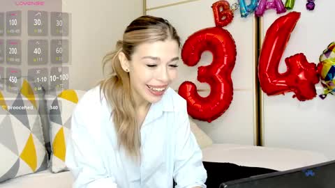 Snapshot of yoursoul_mila chatting on March 3, 11:22 am yoursoul_mila online show from March 3, 11:22 am