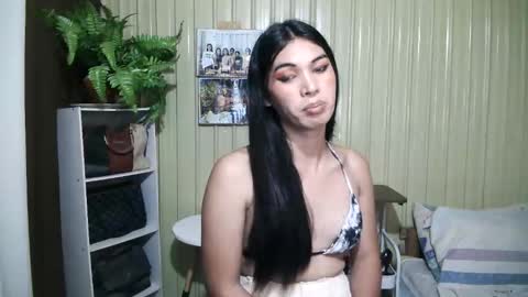 Snapshot of yoursubmissive_larah chatting on May 11, 2:45 pm yoursubmissive_larah online show from May 11, 2:45 pm