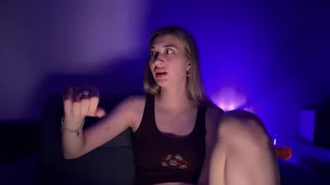 yoursweet_couple online show from September 11, 9:04 pm
