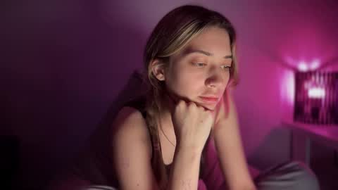 yoursweet_couple online show from September 22, 9:06 pm
