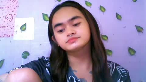 Snapshot of yoursweetshimi chatting on August 4, 7:00 am yoursweetshimi online show from August 4, 7:00 am
