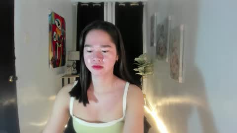 yourtinybunny online show from September 13, 1:27 am