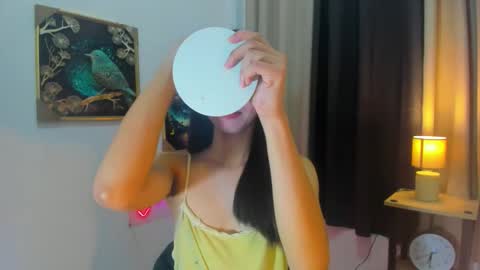 Snapshot of yourtinybunny chatting on April 19, 10:47 am yourtinybunny online show from April 19, 10:47 am