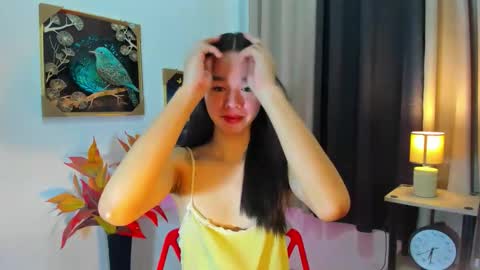Snapshot of yourtinybunny chatting on May 2, 10:31 am yourtinybunny online show from May 2, 10:31 am