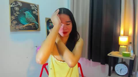 Snapshot of yourtinybunny chatting on May 18, 10:21 am yourtinybunny online show from May 18, 10:21 am