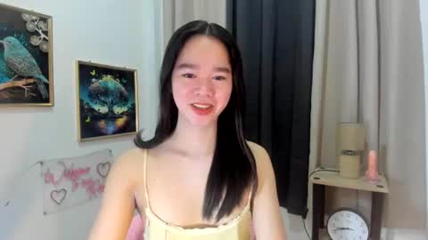 Snapshot of yourtinybunny chatting on June 28, 10:21 am yourtinybunny online show from June 28, 10:21 am