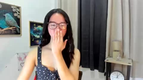 Snapshot of yourtinybunny chatting on July 3, 9:16 am yourtinybunny online show from July 3, 9:16 am