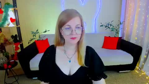 Snapshot of youruniverser chatting on July 14, 10:32 am Alice online show from July 14, 10:32 am