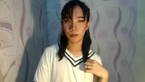 yourwife_material99 online show from April 13, 12:43 pm