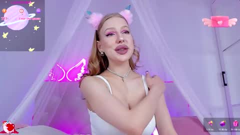 Snapshot of yourwilddestiny chatting on March 4, 10:05 pm Destiny online show from March 4, 10:05 pm