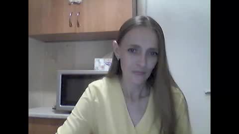 Snapshot of youur_light chatting on May 22, 5:29 pm Youur light online show from May 22, 5:29 pm