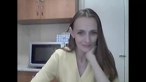 Snapshot of youur_light chatting on June 5, 5:51 pm Youur light online show from June 5, 5:51 pm