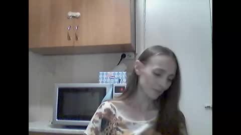 Snapshot of youur_light chatting on June 10, 6:40 pm Youur light online show from June 10, 6:40 pm