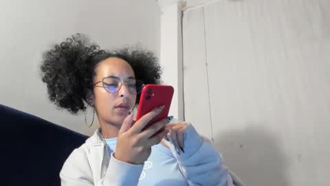 elizabeth  ju   online show from February 8, 12:38 am