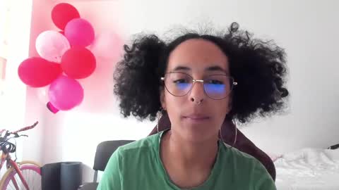 elizabeth  ju   online show from February 9, 10:00 pm