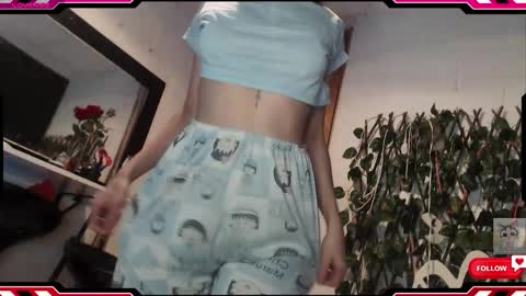 Snapshot of ysera_cb chatting on November 1, 6:26 am Lilith online show from November 1, 6:26 am