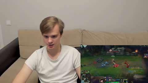 Yue Lang and Samm online show from November 15, 3:19 pm