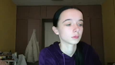 Yuliia online show from November 13, 7:40 am