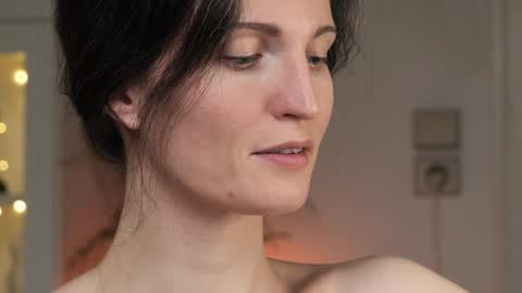 Snapshot of yulladao chatting on January 14, 8:04 pm yulla dao online show from January 14, 8:04 pm