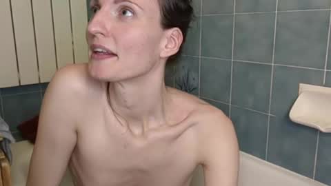 Snapshot of yulladao chatting on February 14, 8:05 pm yulla dao online show from February 14, 8:05 pm